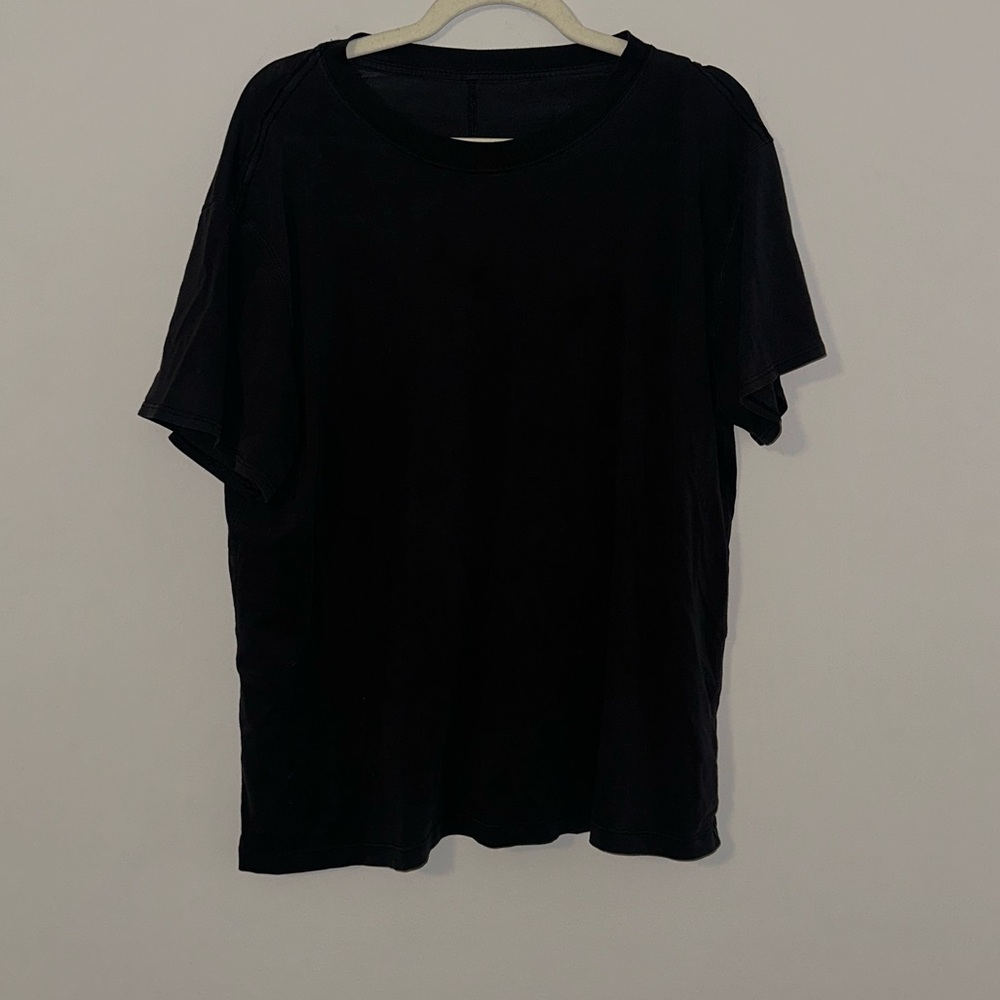Lululemon t-shirt